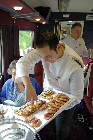 SDG06209. Breakfast. The Blue Pullman. 3.5.06.