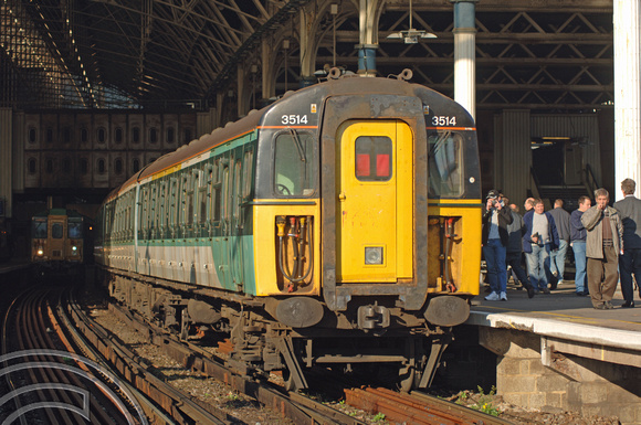 DG04928. 3514. London Bridge. 19.11.05.