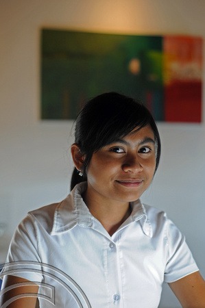 DG100205. Waitress. Candidasa. Bali. 25.12.11.