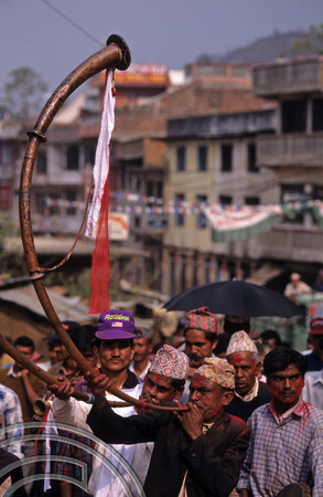 T7066. Wedding procession. Gorkha. Nepal. 1998.