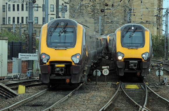 DG92281. Voyagers. Newcastle Central. 4.9.11.