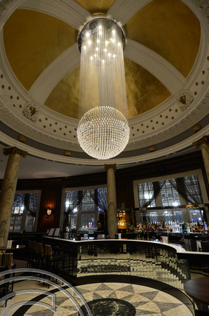 DG121300. Champagne Bar. Grand Central Hotel. Glasgow Central. 16.8.12.