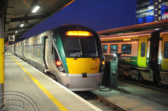 DG49824. 22 045. Dublin Heuston. Ireland. 23.4.10.