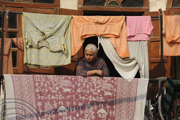 DG69378. Watching the world go by. Paharganj. India. 3.12.10.