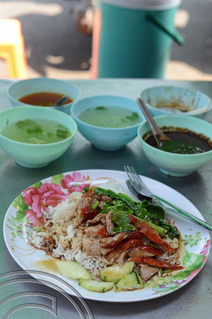 DG204949.  Street food. Duck with rice. Bangkok. Thailand. 5.2.15