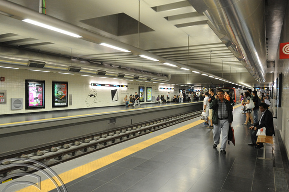 DG53012. Alameda metro. Lisbon. 2.6.10.