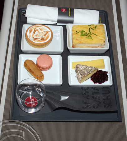 DG201158. Sample food. Eurostar e320 launch. St Pancras. 14.11.14.