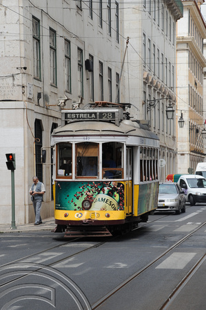 DG53068. Tram 542. Rua da Conceicao. Lisbon. Portugal. 2.6.10.