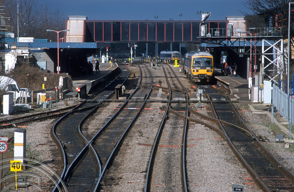 08891. 166211. 13.15. Oxford - Paddington. Oxford. 19.02.2001