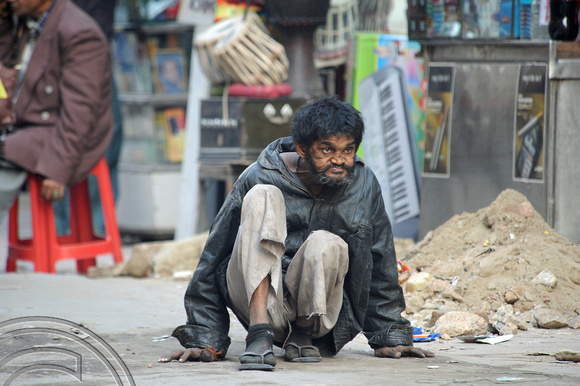 DG69634. Beggar. Paharganj. Delhi. India. 8.12.10.
