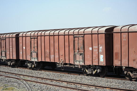 DG77118. Typical covered wagon. Wankaner Junction. Gujarat. India. 24.3.11.
