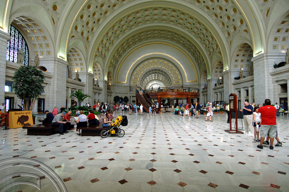 FDG05644. Grand hall. Union station. Washington. USA. 3.4.07.