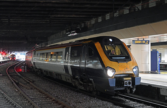 DG432856. 221108. 1B34. 1021 Birmingham New Street to London Euston. Birmingham New St. 13.11.2024.