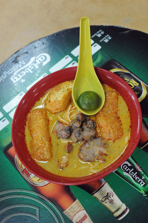 DG100761. Breakfast - curry laksa. KL. Malaysia. 13.1.12.
