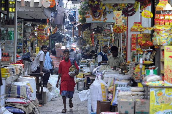 DG70336. Hogg Market. Calcutta. India. 16.12.10.