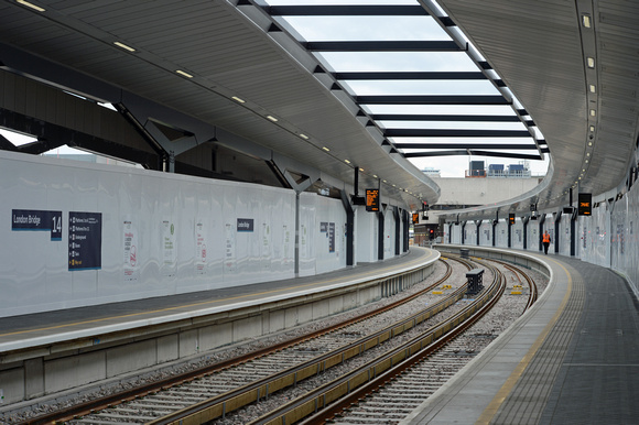 DG179760. New platforms 14 and 15. London Bridge. 22.5.14.