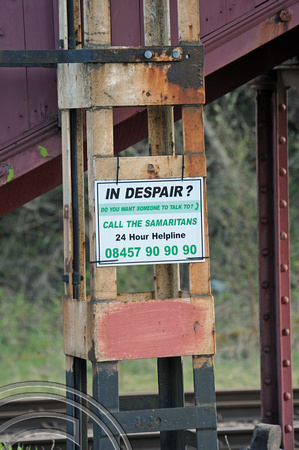 DG109047. Samaritans sign. Ravensthorpe. 17.4.12.