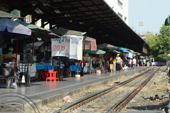 DG204891. The railway station. Wongwian Yai. Bangkok. Thailand. 3.2.15