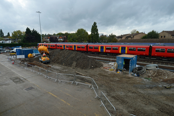 DG163860. New bogie drop under construction. Wimbledon Park. 22.10.13.
