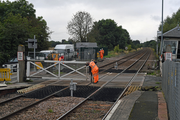 DG255728. Alstom resignalling the line and renewing level crossings. Fiskerton. 20.9.16