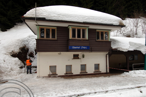 FDG3191. Oberhof signalbox. Germany. 19.2.06.