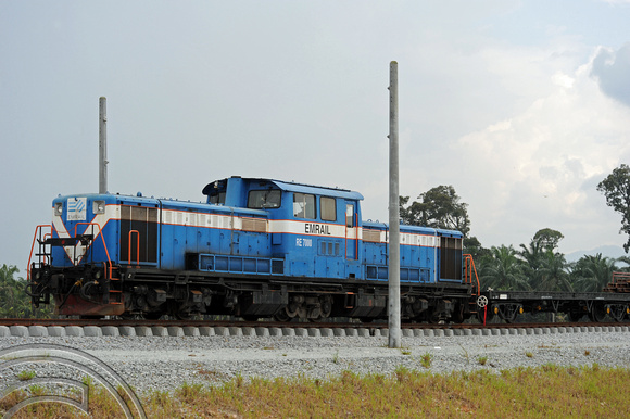 DG105049. RE7000. N of Cherating. Malaysia. 24.2.12.