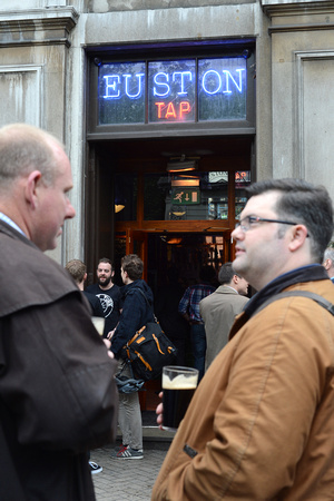 DG177331. Holiday beers at the Euston Tap. 2.5.14.