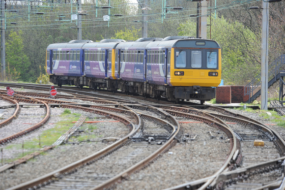 DG109129. 142061. 142041. Liverpool South Parkway. 19.4.12.