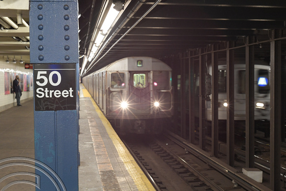 DG296927. 50th St subway. New York. USA. 24.5.18