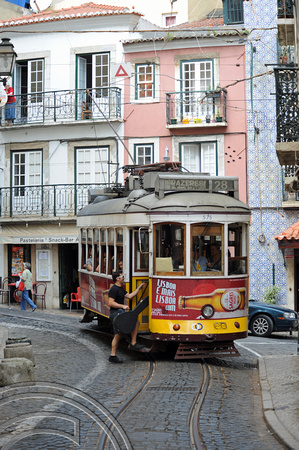 DG53129. Tram 575. Rua da Conceicao. Lisbon. Portugal. 2.6.10.