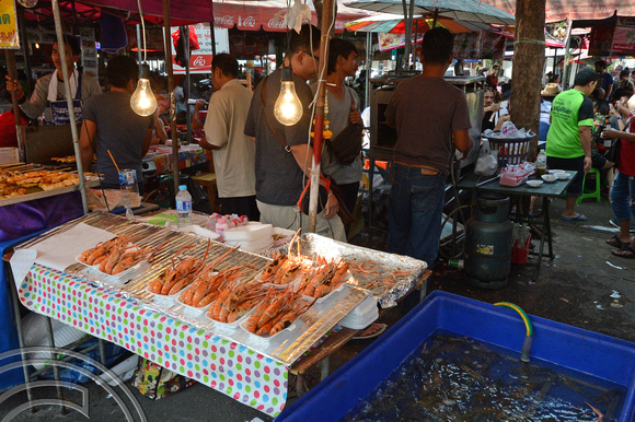 DG204725. Fresh prawns. Chatuchak Weekend Market. Bangkok. Thailand. 1.2.15